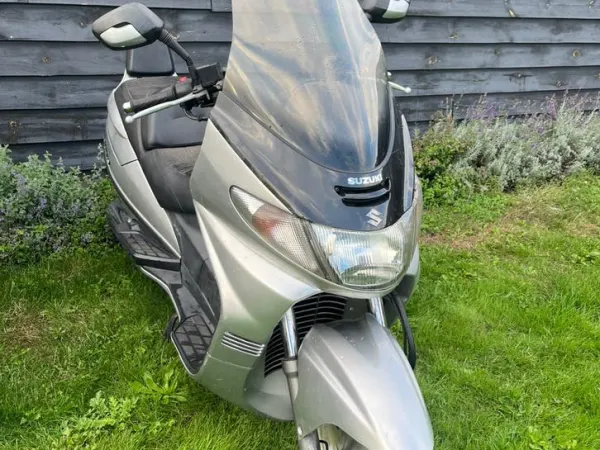 2011 Suzuki Burgman 400 - Bidding (1/1)