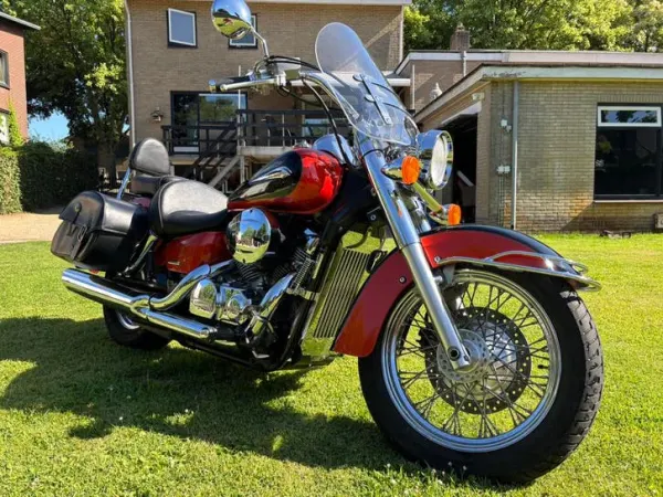 2007 Honda Motor VT 750 Shadow uit 2007 - € 5.450 · Bieden (1/1)