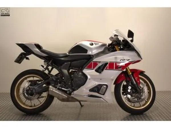 2023 Yamaha R7 World GP 60th Anniversary - € 9.495 (1/1)