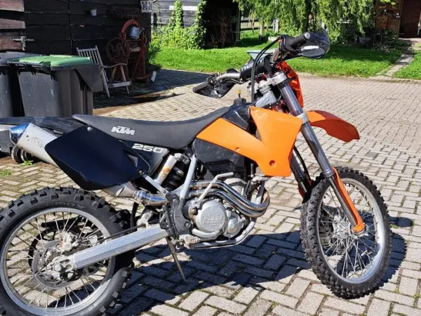 2002 KTM EXC250 4 Takt - €2,850 · Bidding (1/1)