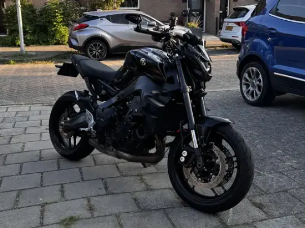 2021 Yamaha MT-09 - €8,500 (1/1)