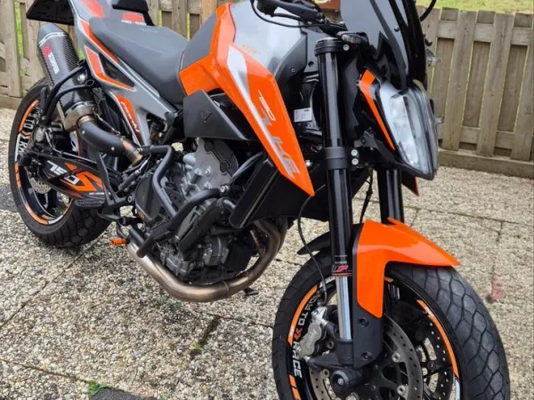 Bouwjaar onbekend KTM 790 Duke - € 7.850 · Bieden (1/1)