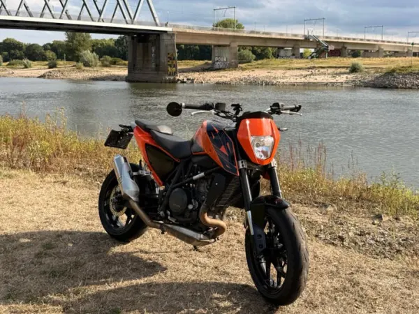 Year unknown KTM 690 Duke - €3,950 · Bidding (1/1)