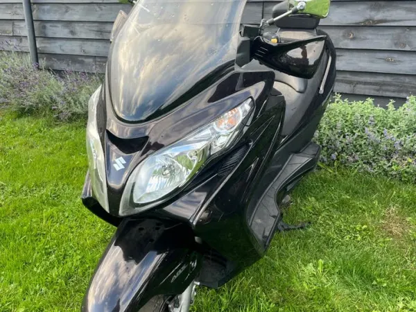 2011 Suzuki Burgman 400 - Bidding (1/1)