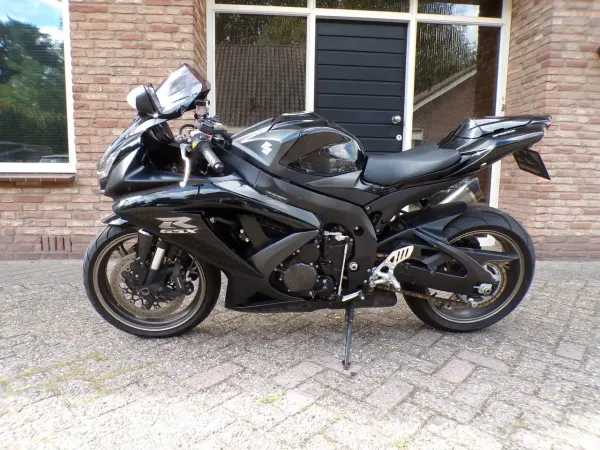 2010 Suzuki GSX-R 750 - € 8.900 (1/1)