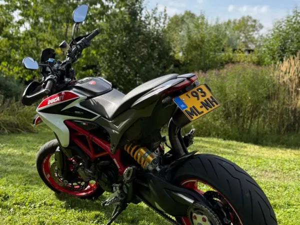 2013 Ducati Hypermotard 821 sp - €5,550 · Bidding (1/1)