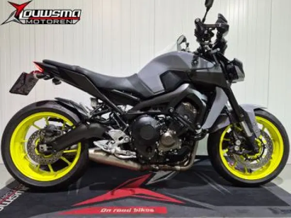 2017 Yamaha MT 09 ABS Night FLUO|Quickshift|12MGarantie MT09 07 9 - €7,995 · Bidding (1/1)