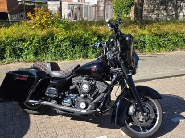 2003 Harley-Davidson Electra Glide - €5,700 · Bidding (1/1)