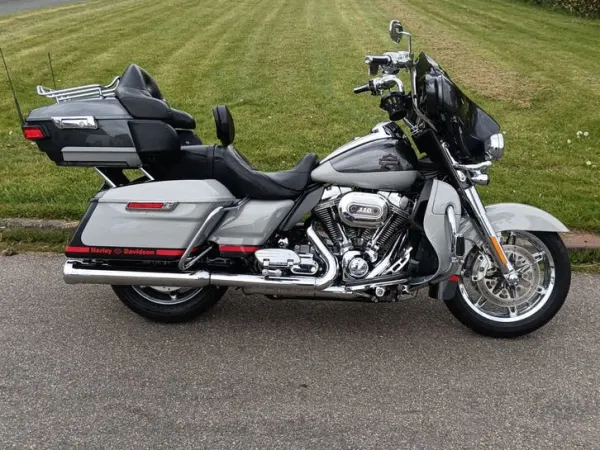 2014 Harley-Davidson CVO Limited - € 17.250 (1/1)