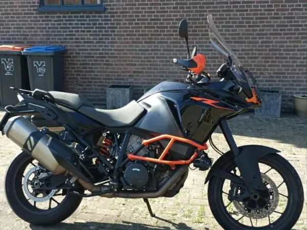 Year unknown KTM 1050 2016 - €5,500 · Bidding (1/1)