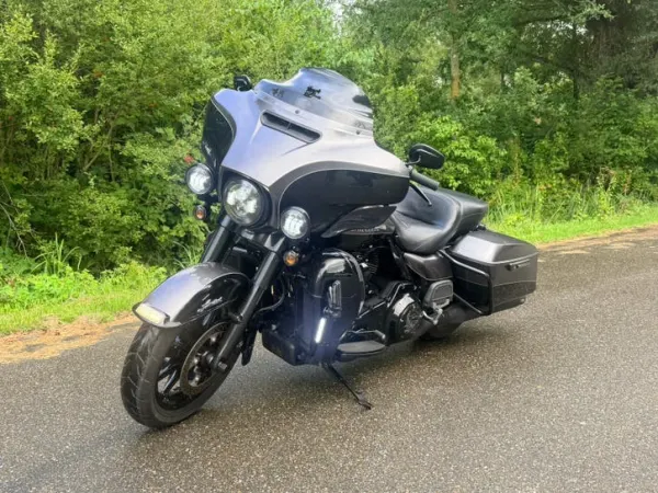 2014 Harley-Davidson Ultra Glide - € 16.750 · Bieden (1/1)