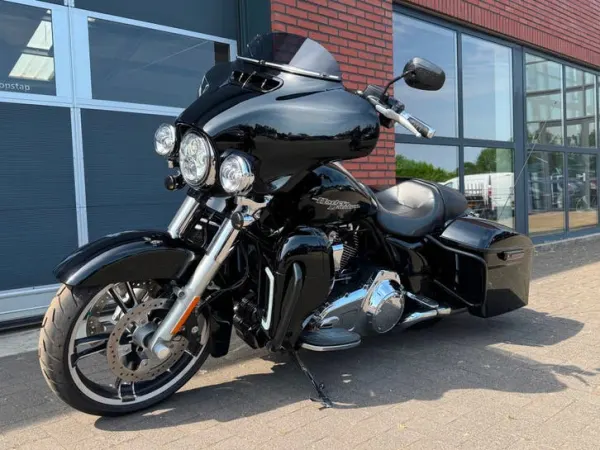 2014 Harley-Davidson Tour Glide - € 18.950 (1/1)