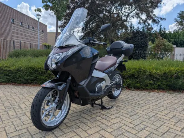 2012 Honda Integra - € 3.950 · Bieden (1/1)