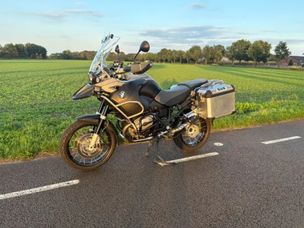 2009 BMW r1200GS Adventure 2009 - € 6.250 · Bieden (1/1)