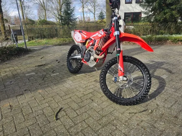 2015 Beta RR Enduro - €4,250 · Bidding (1/1)