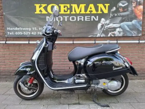 2015 Vespa GTS Super 300 ABS - €4,495 (1/1)