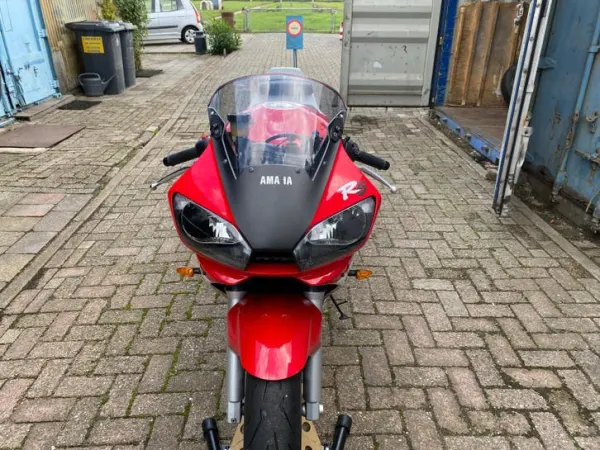 1999 Yamaha YZF R6 - €3,250 · Bidding (1/1)