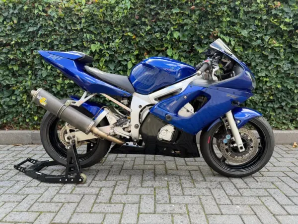 2001 Yamaha YZF R6 - €3,395 · Bidding (1/1)