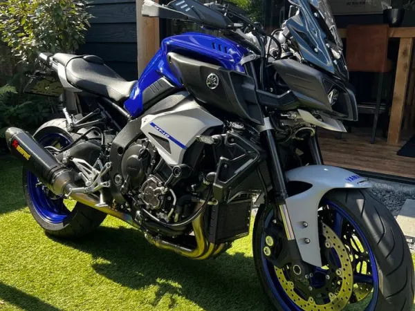 Bouwjaar onbekend Yamaha MT 10 - € 12.250 · Bieden (1/1)