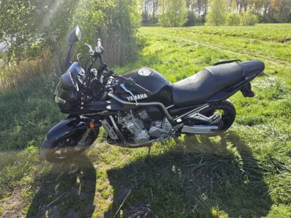 Bouwjaar onbekend Yamaha Fazer 1000 - € 3.250 (1/1)