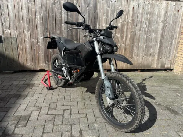 2016 Zero Zero FX - € 3.500 · Bieden (1/1)