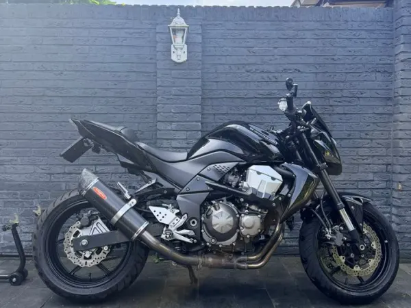 2007 Kawasaki Z750 MET Sport Uitlaat - €4,250 (1/1)