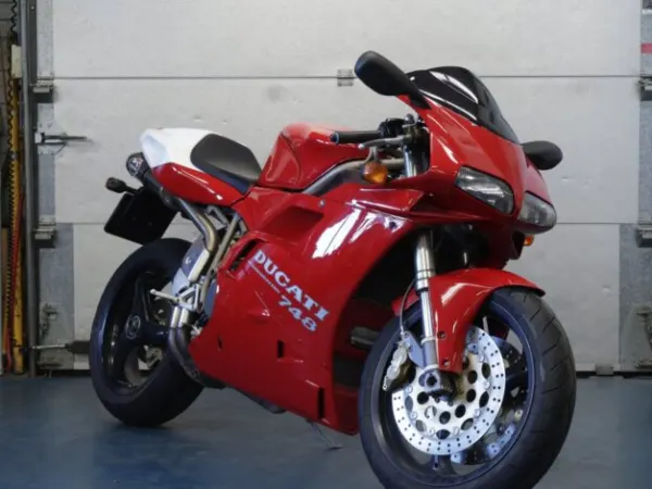 2000 Ducati 748s Desmoquattro - € 6.950 (1/1)