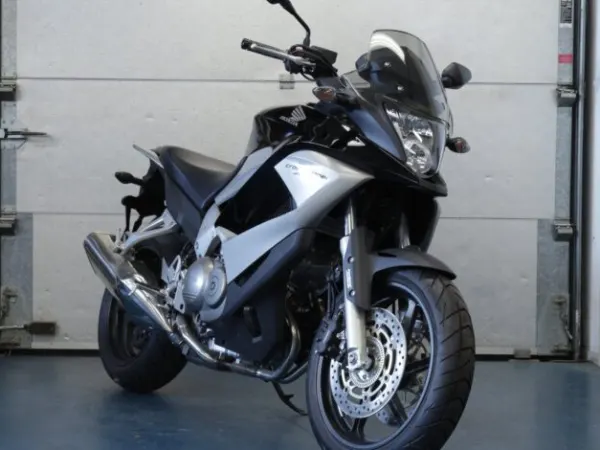 2009 Honda VFR800X - € 7.150 (1/1)