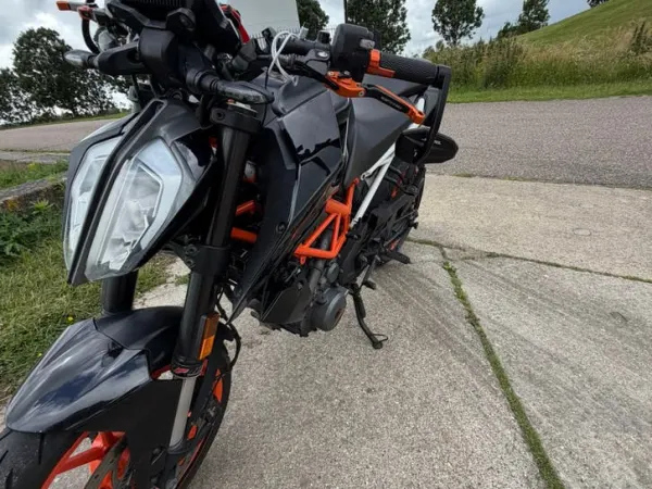 2018 KTM 390 Duke Zeer Goed Onderhouden Motor - €3,150 · Bidding (1/1)