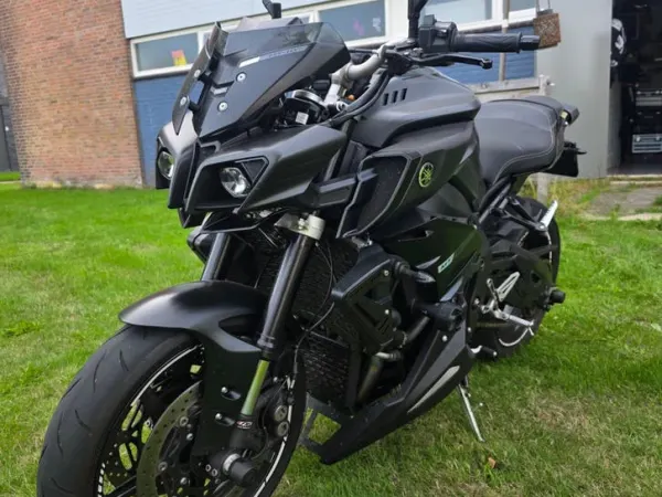 Bouwjaar onbekend Yamaha MT 10 - € 11.000 · Bieden (1/1)
