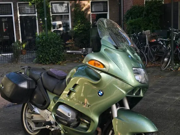 Year unknown BMW R850RT (antraciet) & BMW R1100RT (groen) - €1,500 · Bidding (1/1)