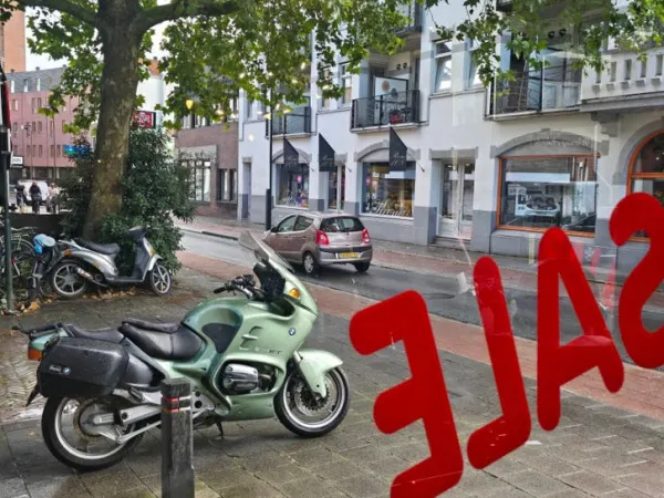 Year unknown BMW 1100RT '00 of 850RT '97 - €1,700 · Bidding (1/1)