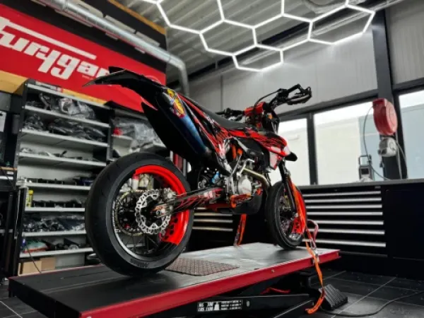 Bouwjaar onbekend KTM 500 EXC Supermoto Supermotard A2 VTR Style - € 8.950 (1/1)
