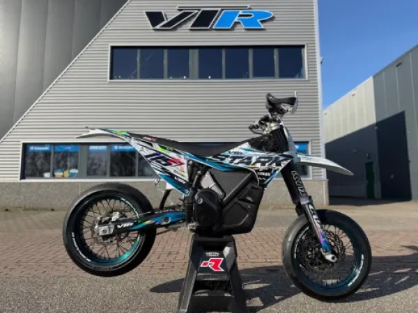 Bouwjaar onbekend Stark Future Varg 80pk VTR Supermoto A1 A2 Supermotard NIEUW! - € 14.250 (1/1)