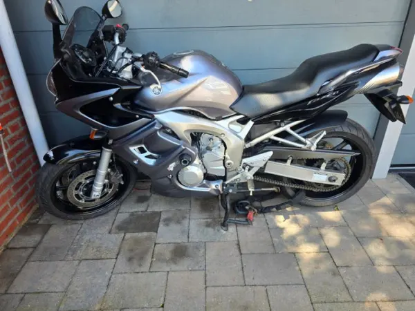 Year unknown Yamaha FZ 6 - €2,150 · Bidding (1/1)