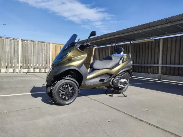 2009 Piaggio MP3 400 - €2,750 (1/1)