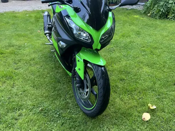 2013 Kawasaki Ninja 300 - € 3.000 (1/1)