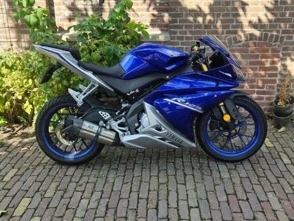2017 Yamaha YZF R 125 - € 3.800 · Bieden (1/1)