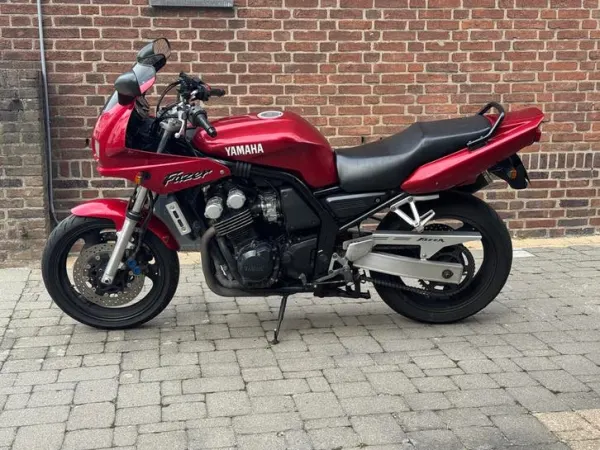 Bouwjaar onbekend Yamaha fzs 600 - € 1.700 (1/1)