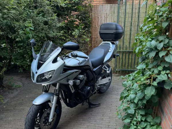 2002 Yamaha FZS 600 Fazer - € 1.950 · Bieden (1/1)