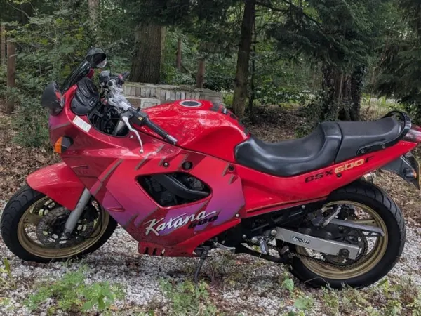 1989 Suzuki GSX 600 - Bieden (1/1)