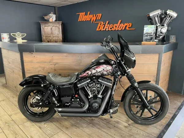 2014 Harley-Davidson Street Bob - € 14.899 (1/1)