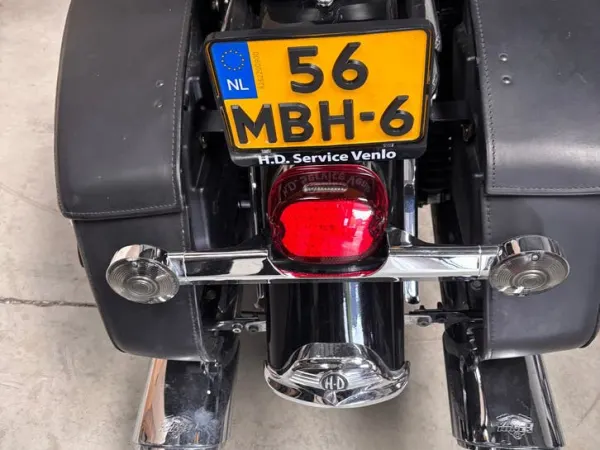 2006 Harley-Davidson Road King Classic - € 11.000 · Bieden (1/1)