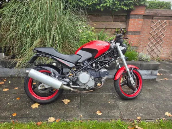 2001 Ducati Monster 600 - € 1.450 · Bieden (1/1)