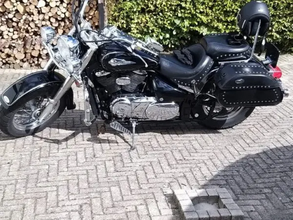 Bouwjaar onbekend Suzuki VL 800 - € 4.250 · Bieden (1/1)