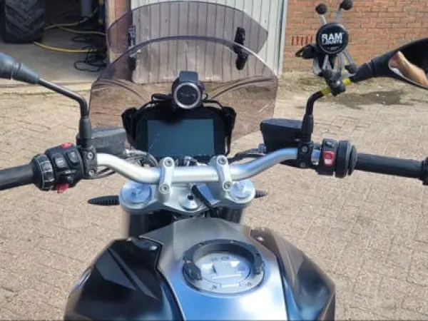 Bouwjaar onbekend BMW r1250r abs Exclusief Kleur mat Groen 20172 - Bieden (1/1)