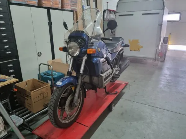 1986 BMW K100 - Gereserveerd (1/1)