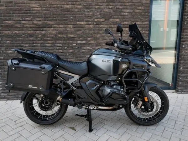 2024 BMW R 1300 R - € 29.999 · Bieden (1/1)
