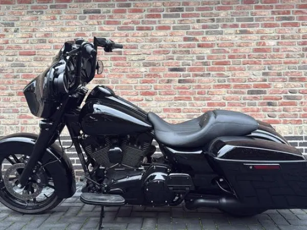 2014 Harley-Davidson CVO Street Glide - € 16.945 (1/1)