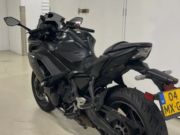 2025 Kawasaki Ninja 650 - € 7.500 (1/1)